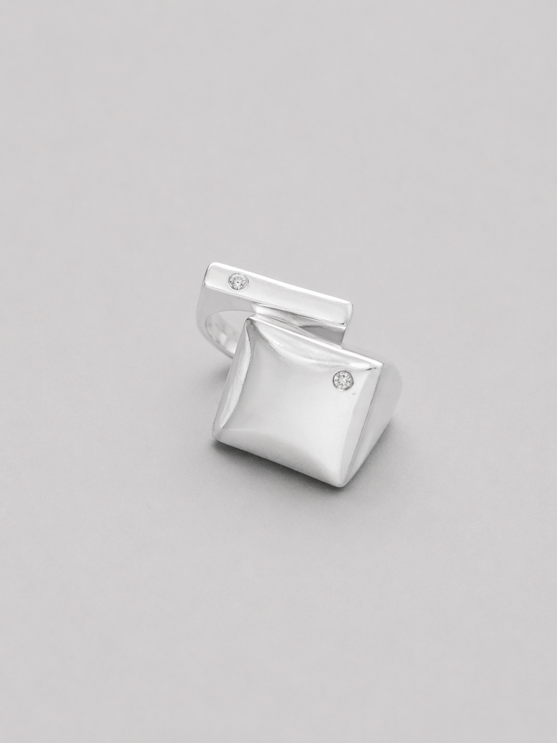 The Unity ring set