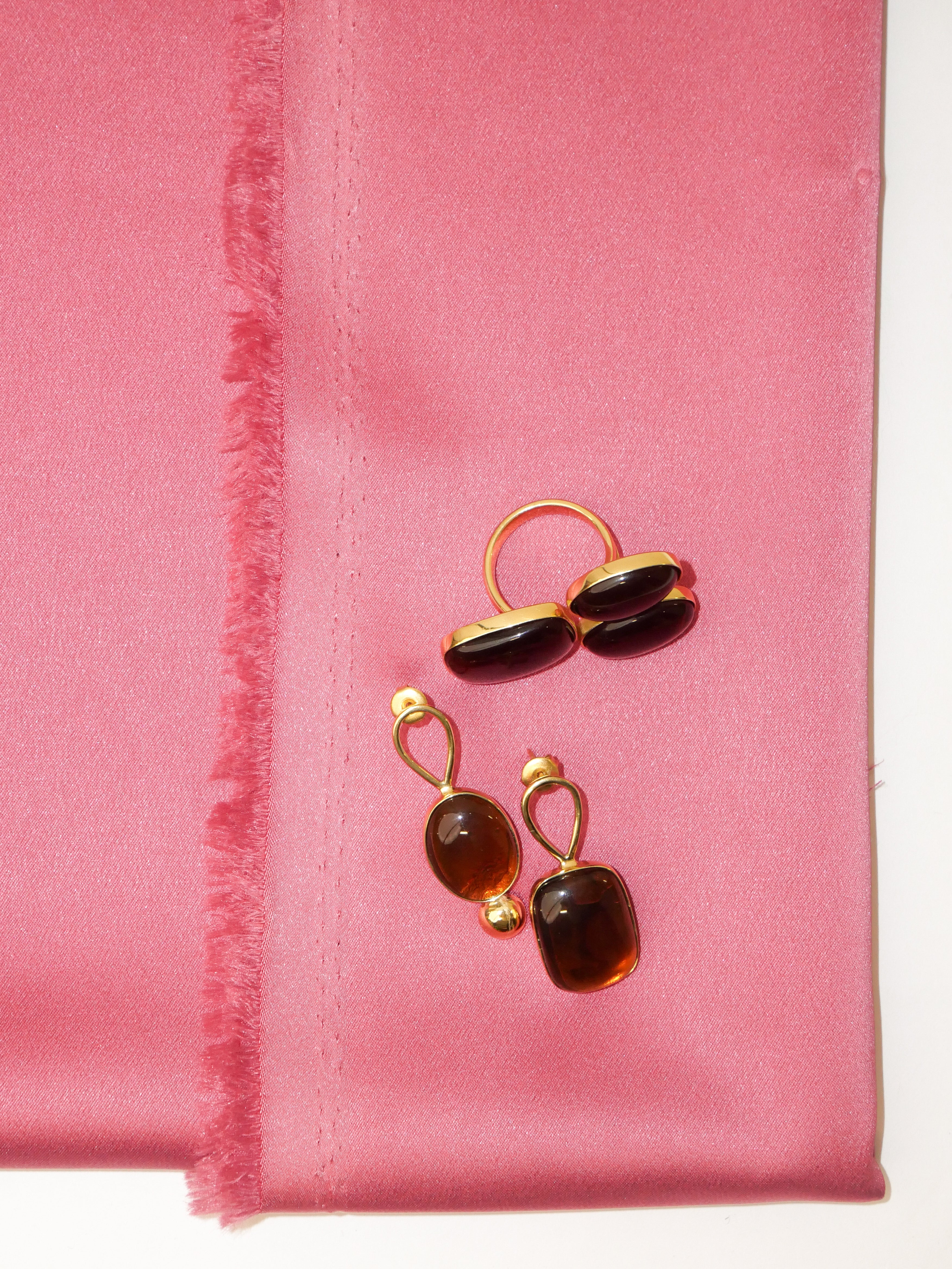 The Amara Set